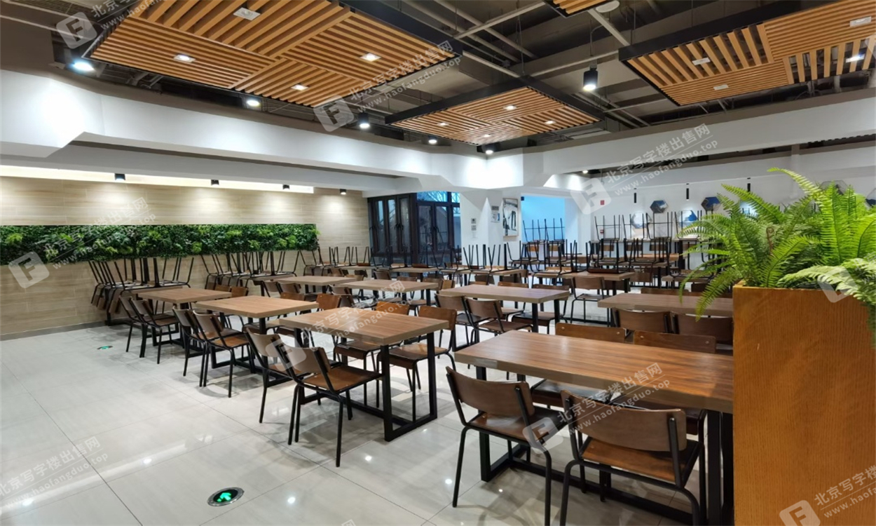 地下一层餐厅.jpg